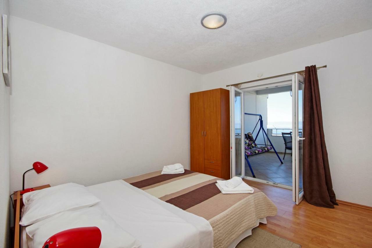 Solis Apartment *