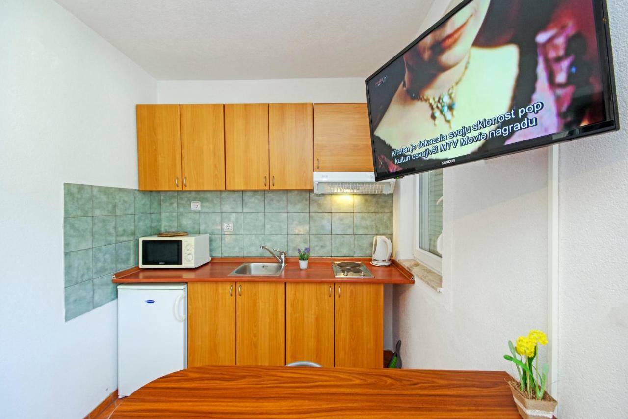 Solis Apartment