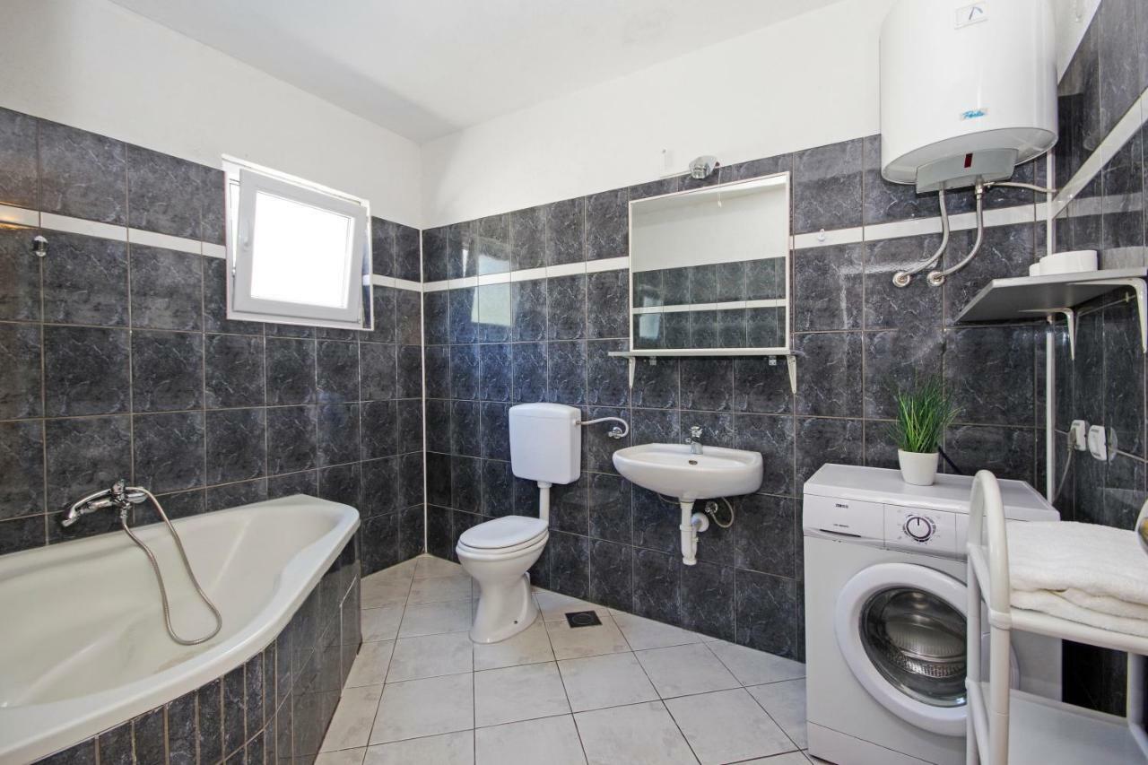 Solis Apartment Makarska